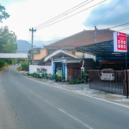 Reddoorz At Mayang Garini 2 Borobudur Magelang Luaran gambar