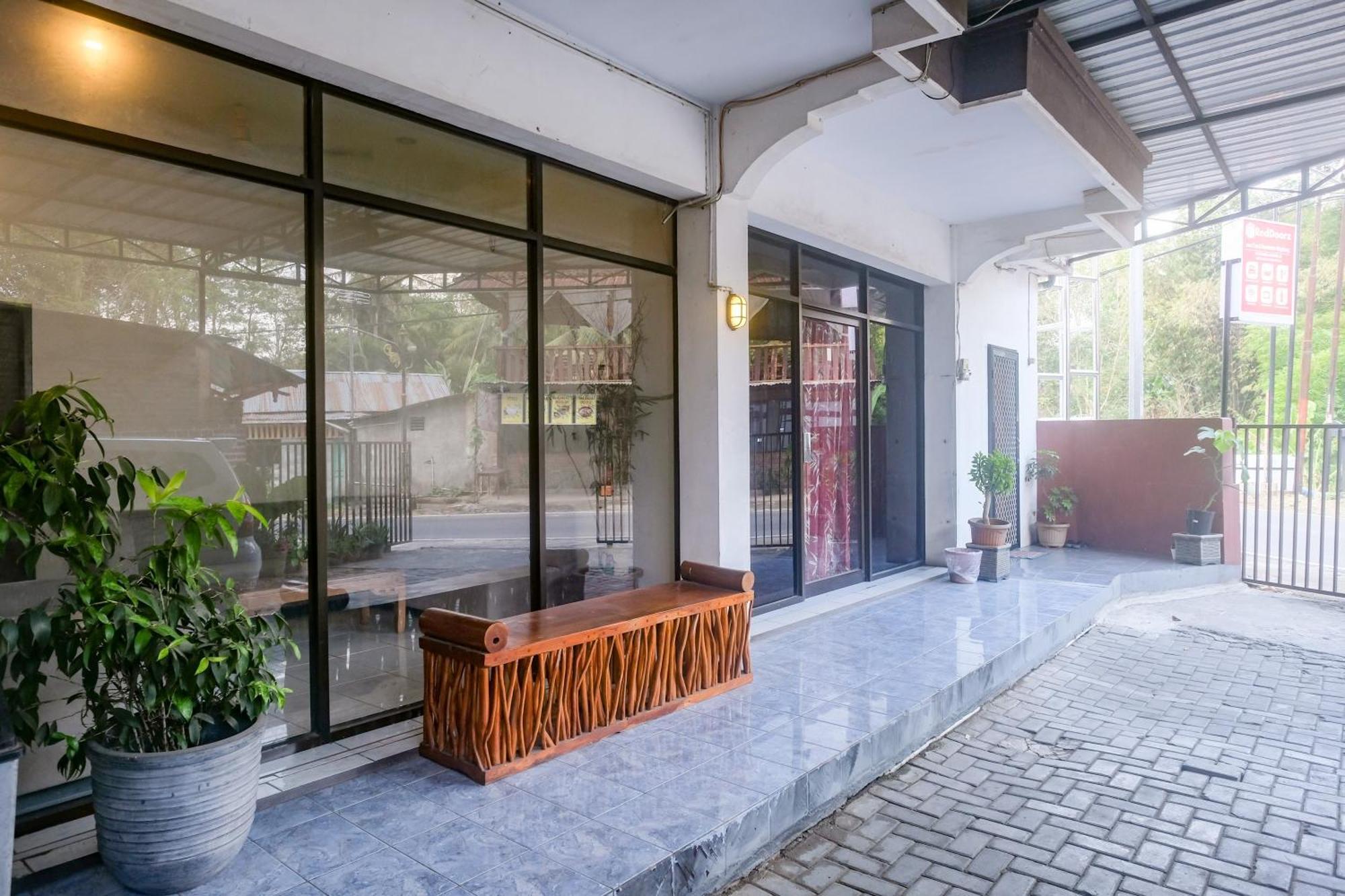 Reddoorz At Mayang Garini 2 Borobudur Magelang Luaran gambar
